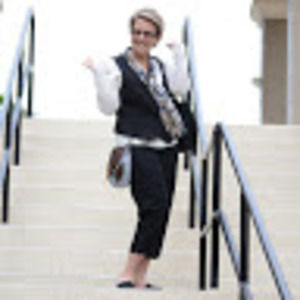 Meet your Posher, Robin